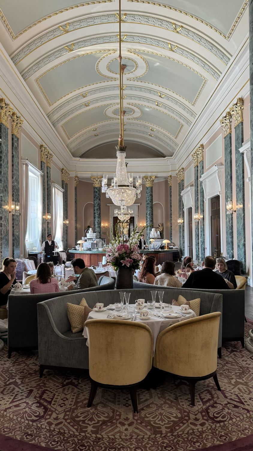 Elegant London dining room