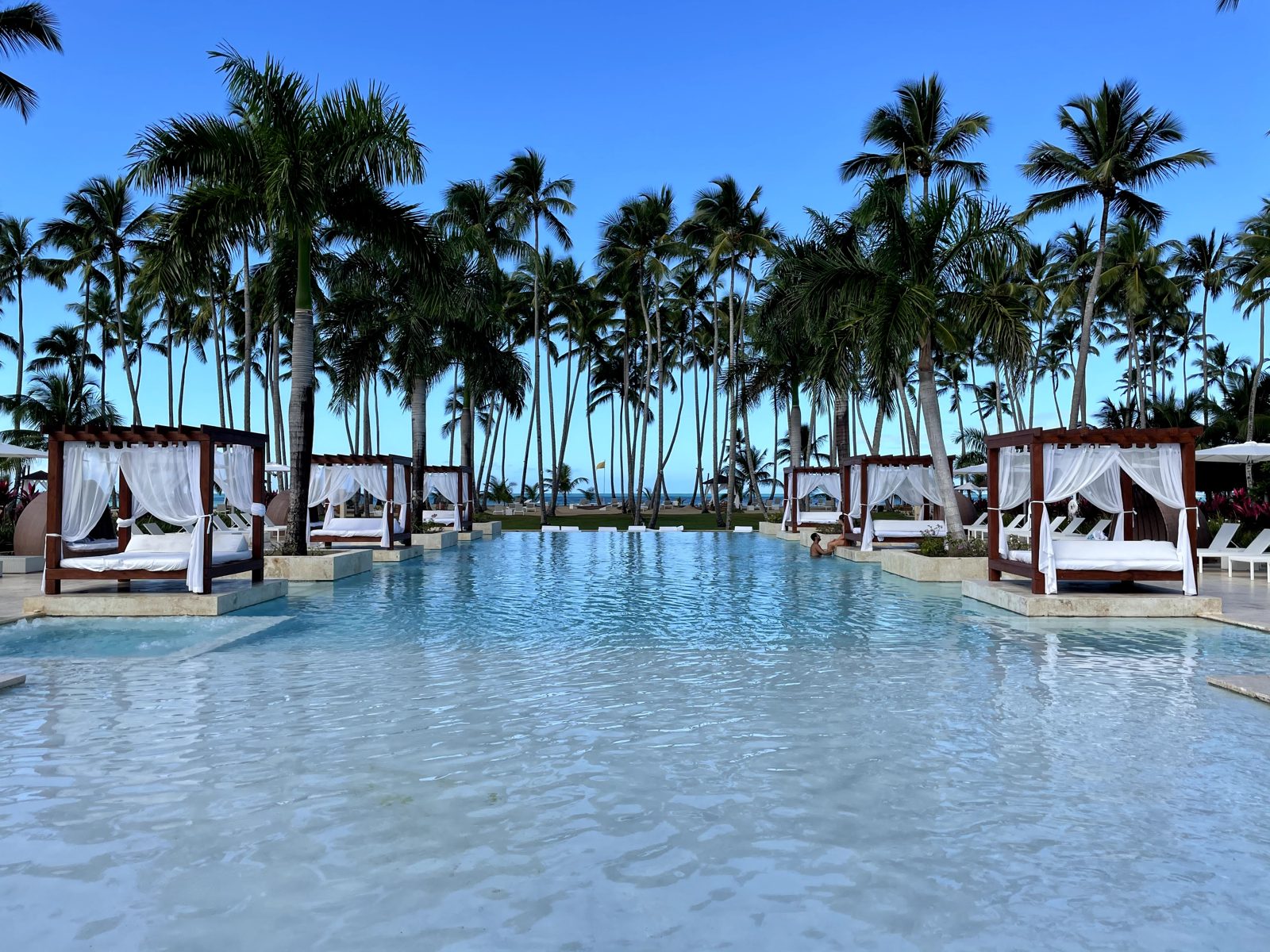 Infinity pool at Casa de Campo, a luxury Virtuoso resort in the Dominican Republic